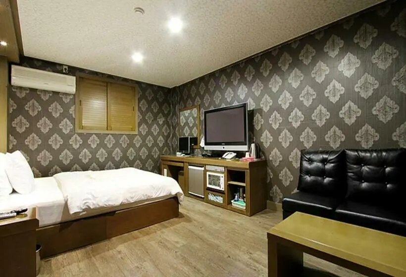 Chambre Deluxe, Q Chuncheon