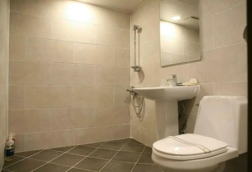 Chambre Deluxe, Q Chuncheon