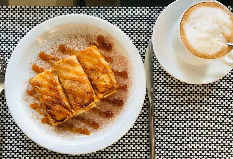 اتاق استاندارد یک نفره, Motelchuk