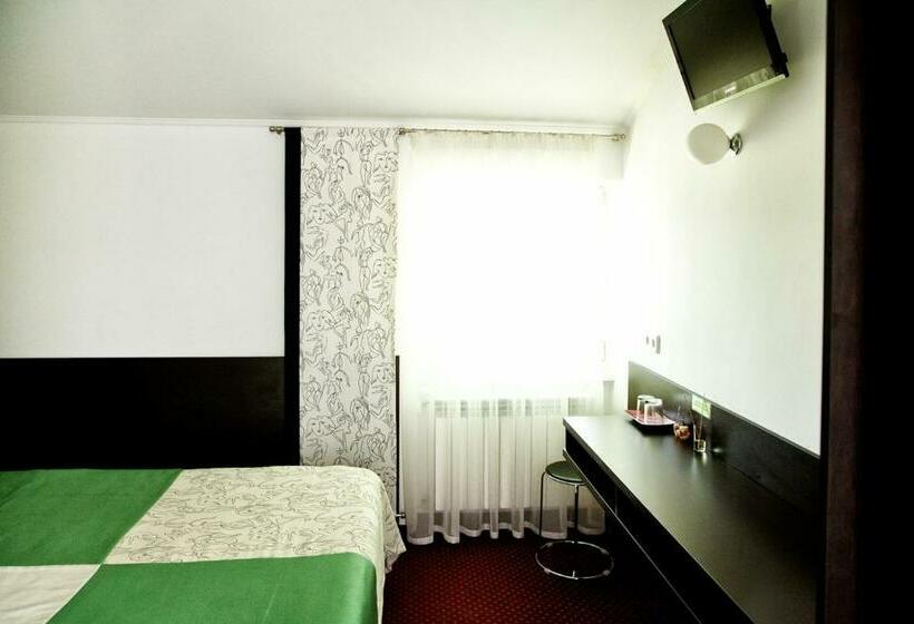 اتاق استاندارد, Motelchuk