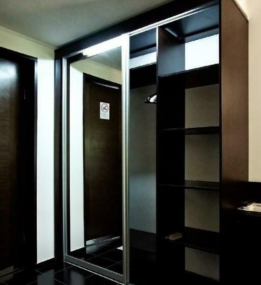 اتاق استاندارد, Motelchuk