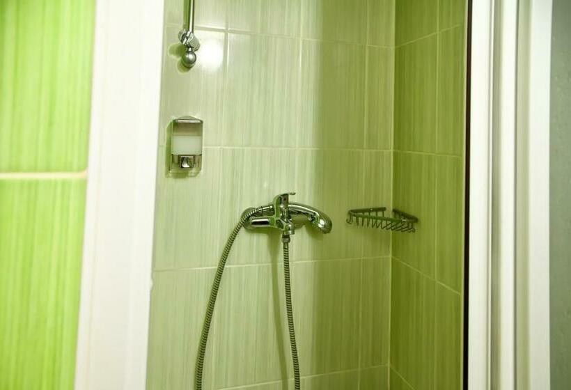 سوییت جونیور, Motelchuk