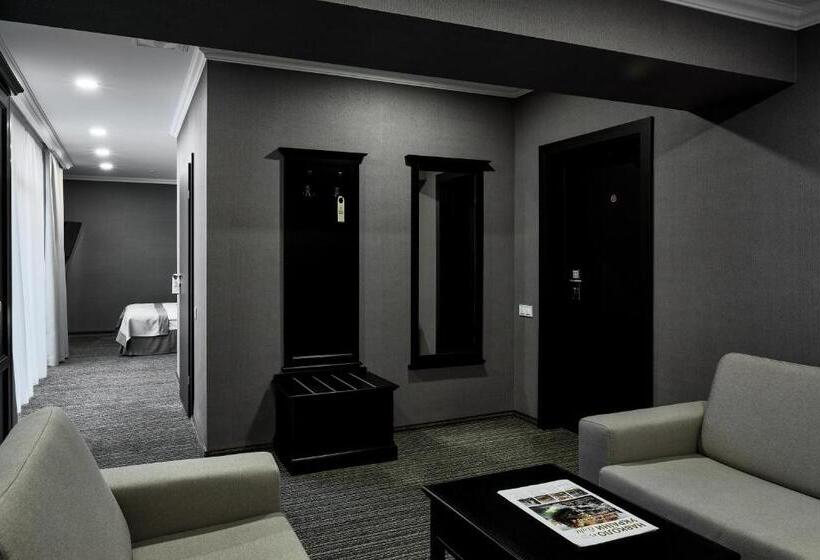 סוויטת ג'וניור, Optima Collection Park Hotel Ivano Frankivsk