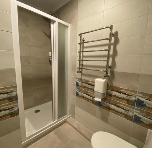 Habitación Estándar Abuhardillada, Optima Collection Park Hotel Ivano Frankivsk