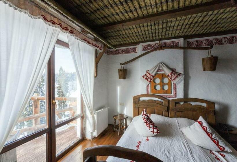 סוויטת ג'וניור, Stara Pravda Hotel   History