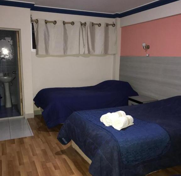 اتاق استاندارد سه نفره, Le Ciel D'uyuni