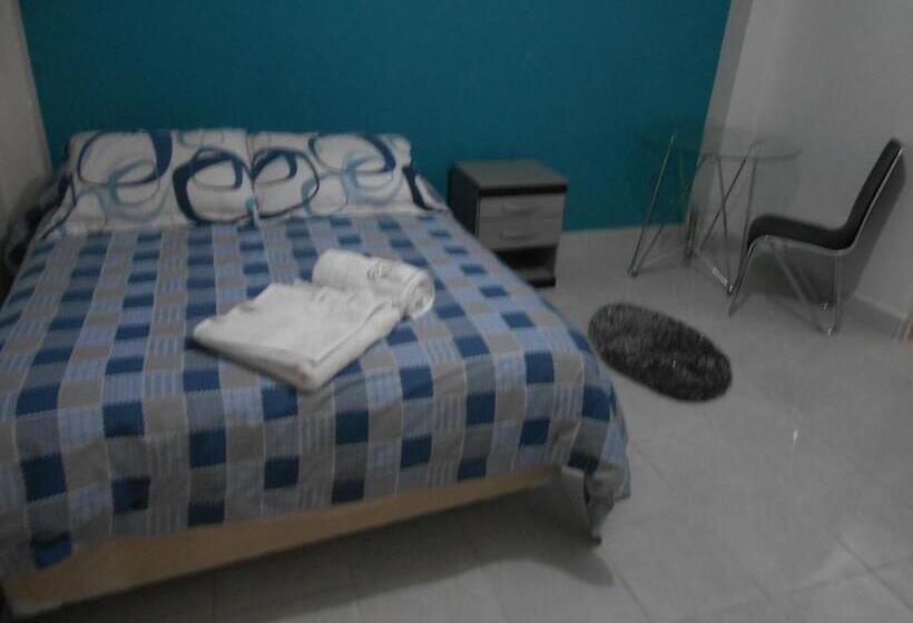 اتاق استاندارد یک نفره, Le Ciel D'uyuni