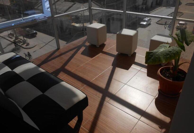 اتاق استاندارد سه نفره, Le Ciel D'uyuni