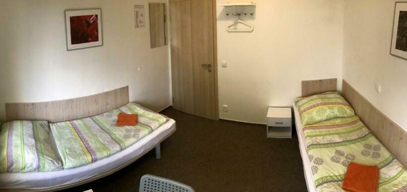 اتاق استاندارد, Minipenzion Na Vyhlídce