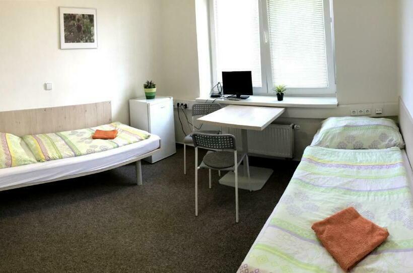 اتاق استاندارد, Minipenzion Na Vyhlídce