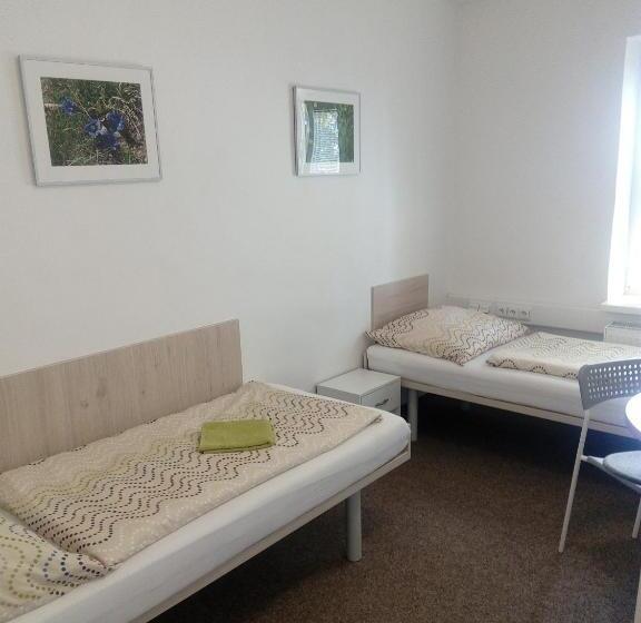 اتاق استاندارد سه نفره, Minipenzion Na Vyhlídce