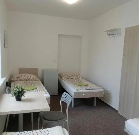 スタンダード４人部屋, Minipenzion Na Vyhlídce