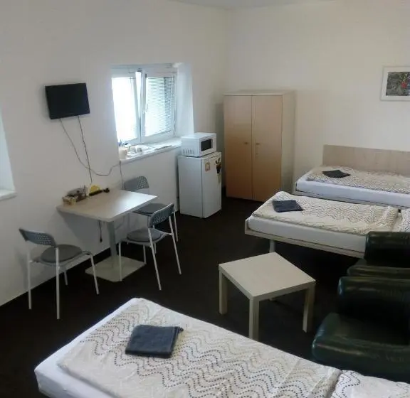 Mini Suite, Minipenzion Na Vyhlídce