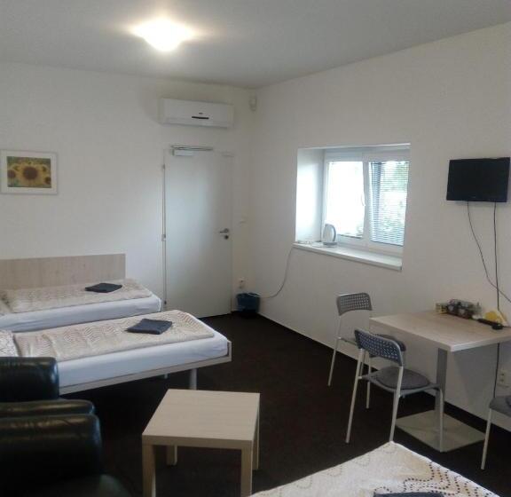 Mini Suite, Minipenzion Na Vyhlídce