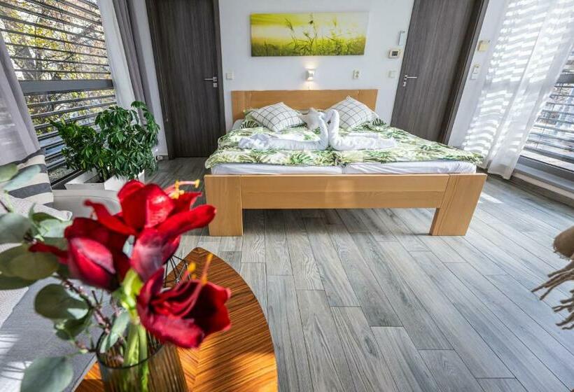 套房, Atelier Lanna