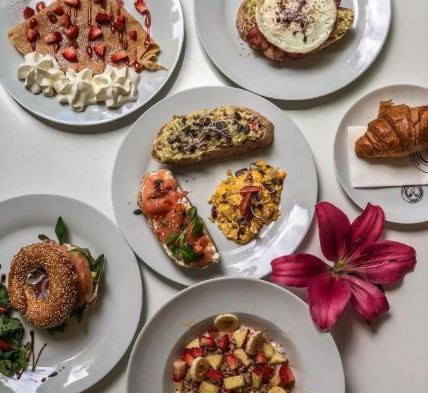 套房, Atelier Lanna