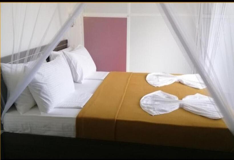 패밀리 룸, Sun Top Inn