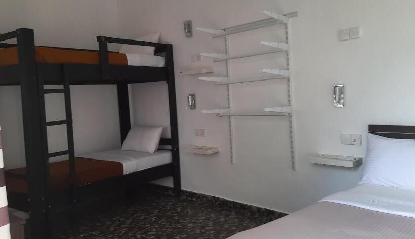 패밀리 룸, Sun Top Inn