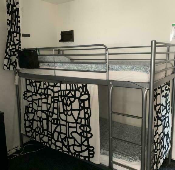 공동 객실, Hostel John Galt