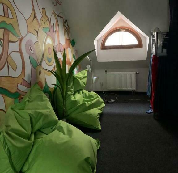 공동 객실, Hostel John Galt