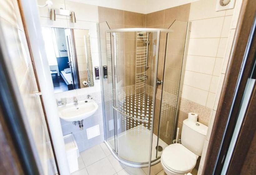 Standard Szoba, Hostel U Arény