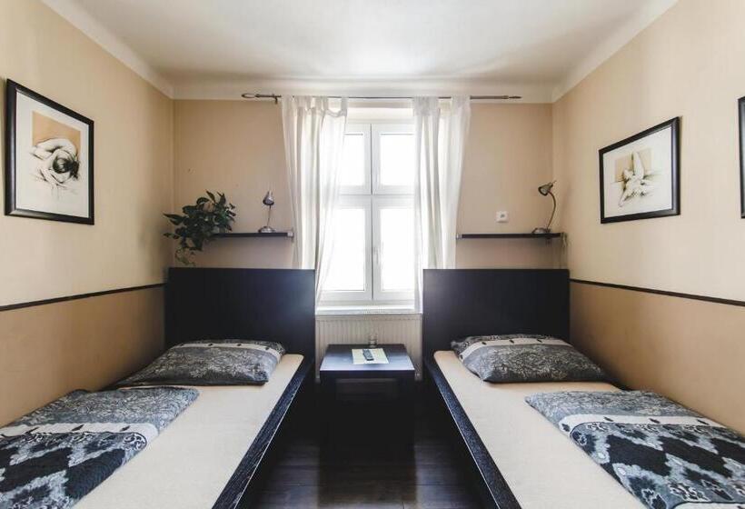 스탠다드 룸, Hostel U Arény