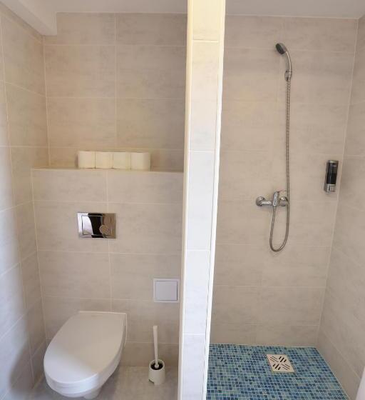 Családi Szoba, Hostel U Arény