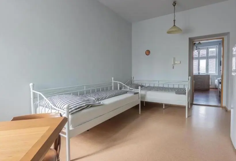 ファミリールーム, Hostel U Arény