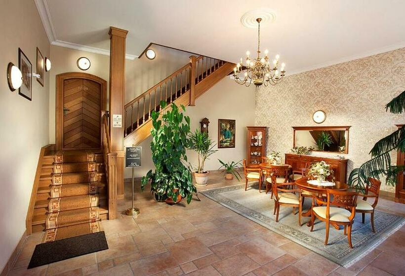 高级大房间, Akademie A Depandance Vila Jarmila