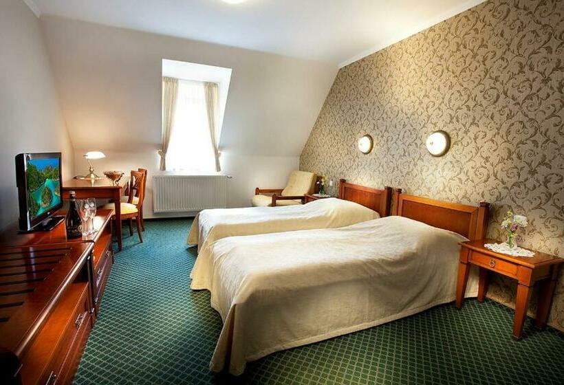 高级大房间, Akademie A Depandance Vila Jarmila