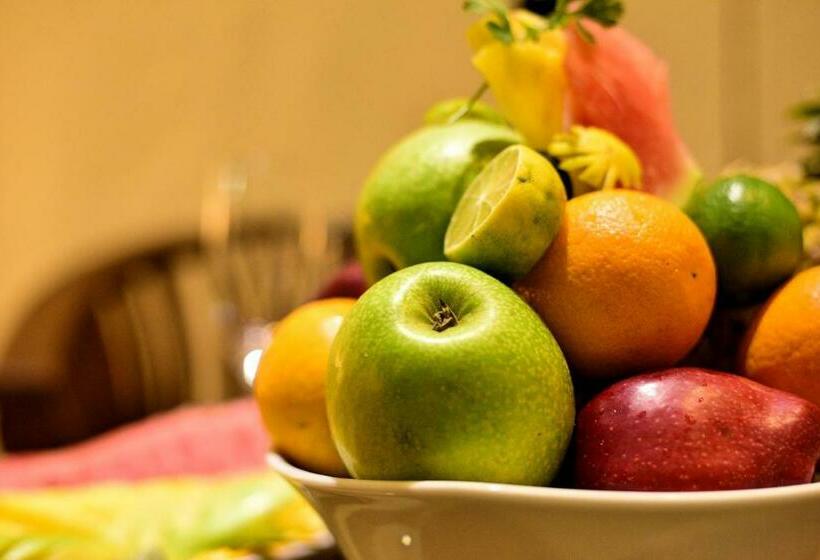 חדר דלוקס, Athgira