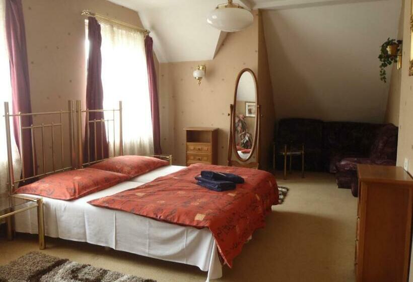 غرفة قياسية, Green House