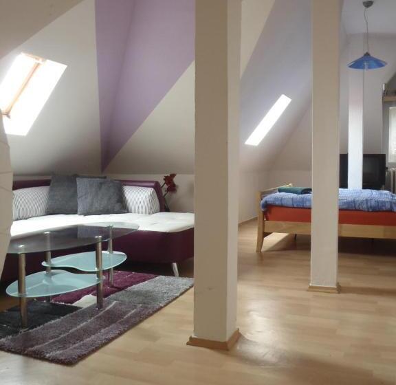 شقة غرفتين, Green House