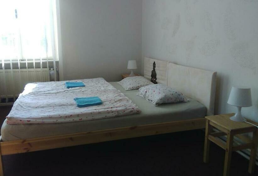 اتاق استاندارد, Hostel Moravia Ostrava