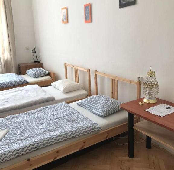 Economy Triple Room, Hostel Moravia Ostrava