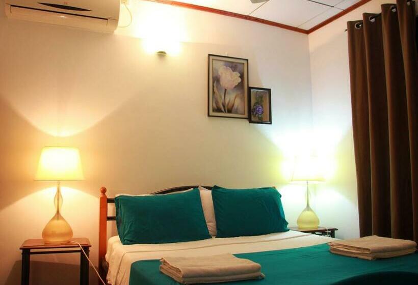 디럭스 룸, Marina Resort