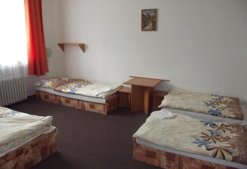 5人标间, Penzion M&m