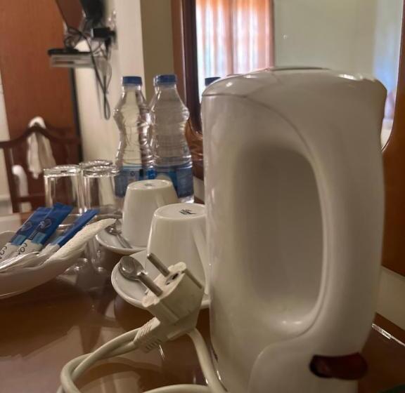 Номер Стандарт Трехместный, N Joy Inn