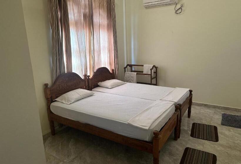 Номер Стандарт, N Joy Inn