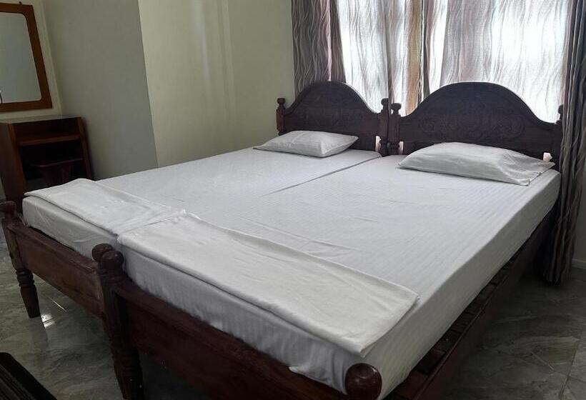 Номер Стандарт, N Joy Inn