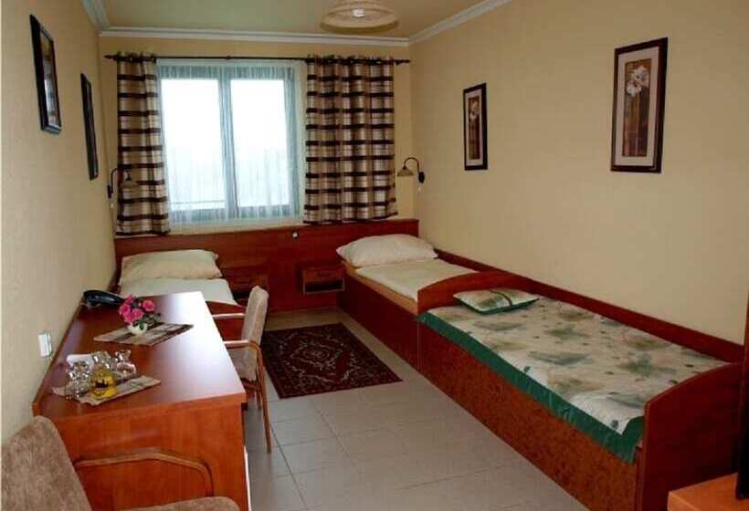 스탠다드 트리플 룸, Relax U Drsů