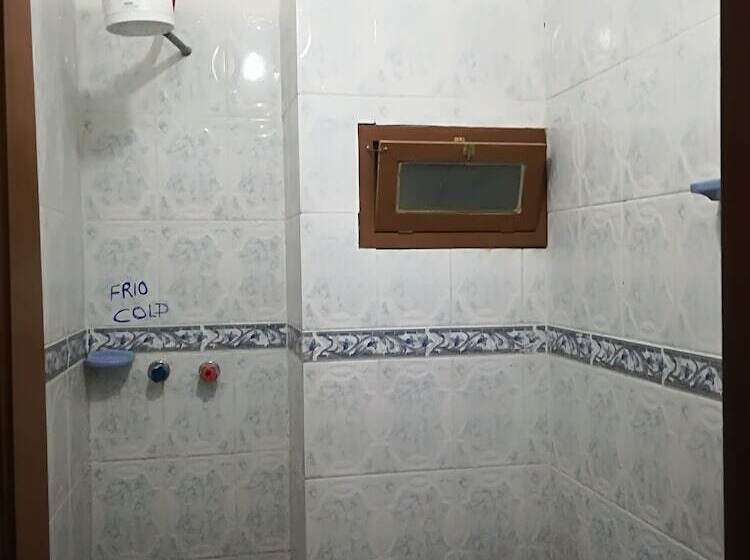 اتاق اکونومی یک تخته, Salcay