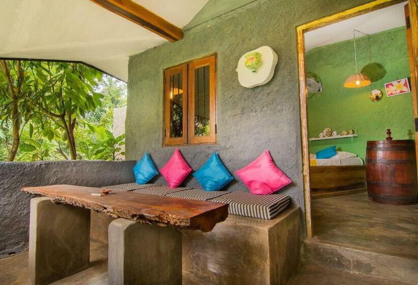 1 Bedroom Chalet, The Kandyan Manor By Bhathiya & Suzy