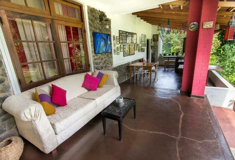 Family Suite, The Kandyan Manor By Bhathiya & Suzy