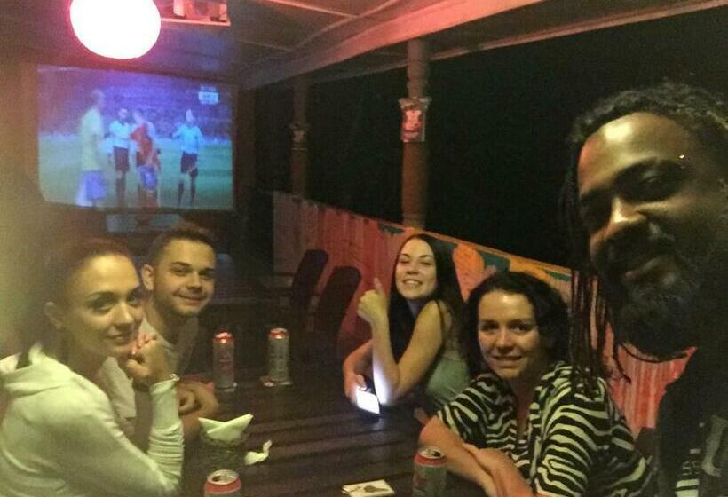 Cameră Superioară, The Mango