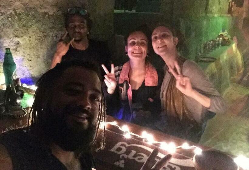 Cameră Superioară, The Mango