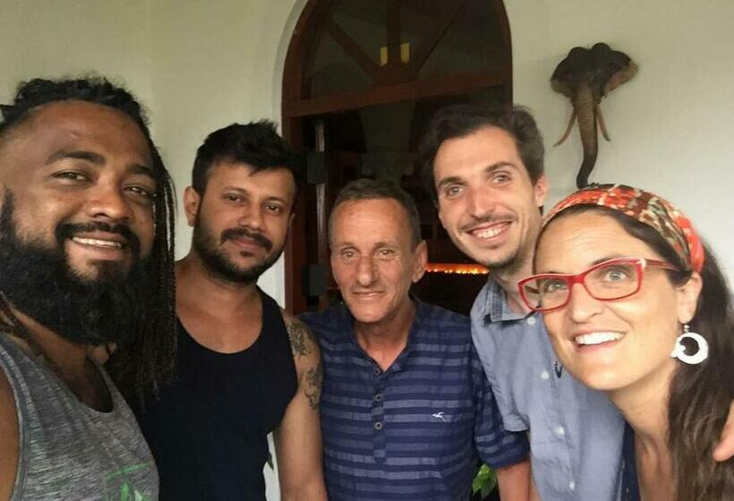 Cameră Superioară, The Mango