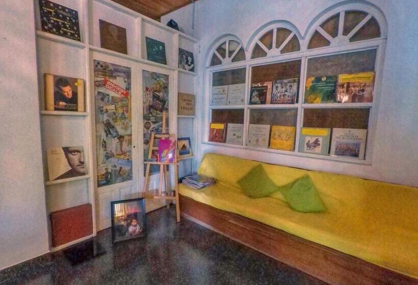 Cameră Superioară, The Mango