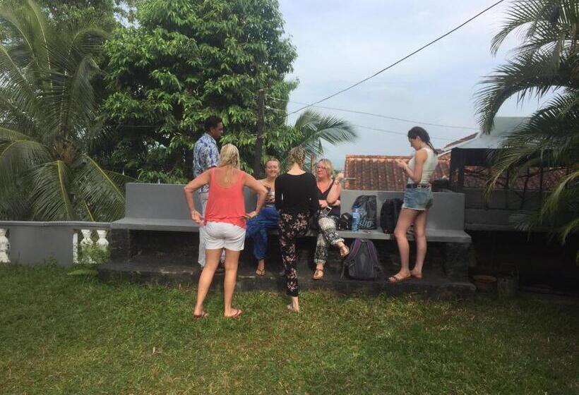 Cameră Superioară, The Mango