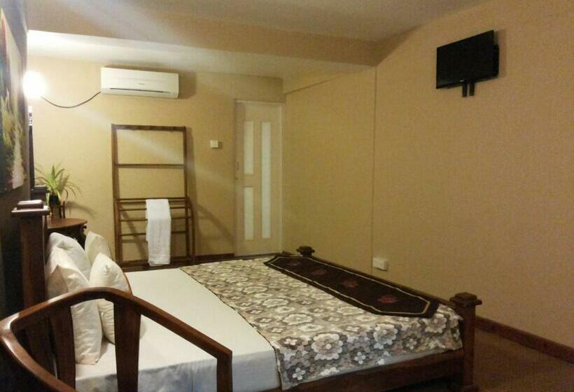 豪华房间, Tinaya